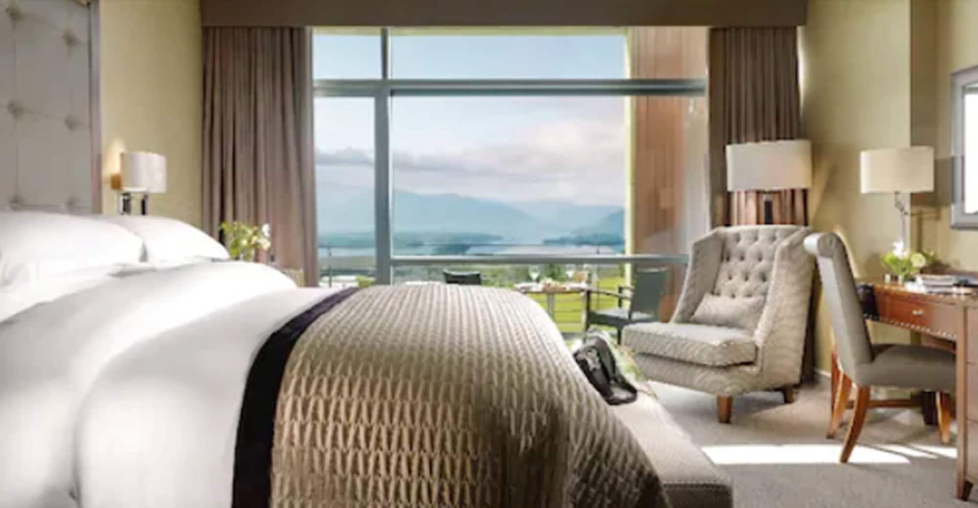 Aghadoe Heights Hotel & Spa Cill Airne Exteriör bild A bedroom at The Westin Nanjing