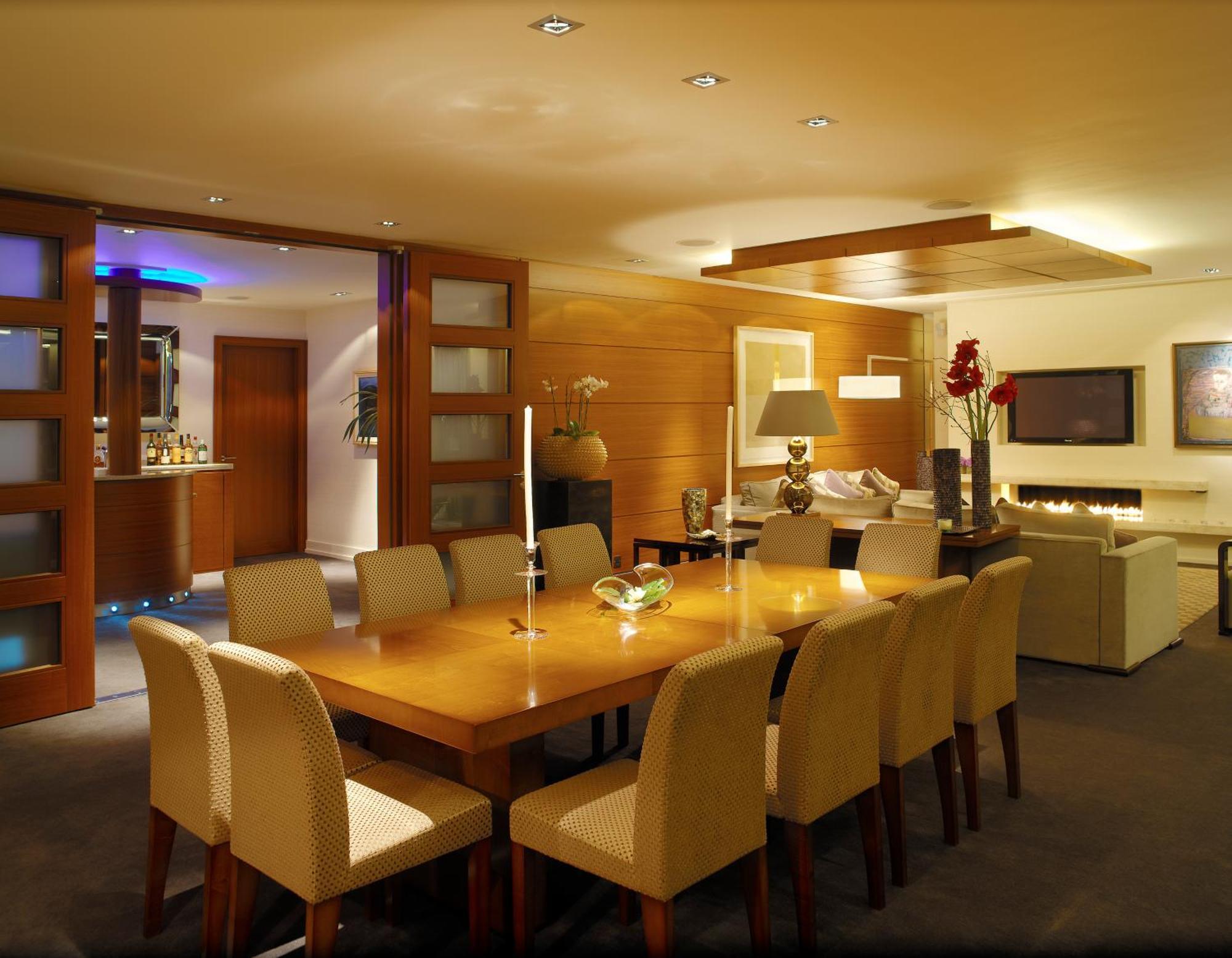 Aghadoe Heights Hotel & Spa Cill Airne Rum bild The interior of the British Airways Concorde Room